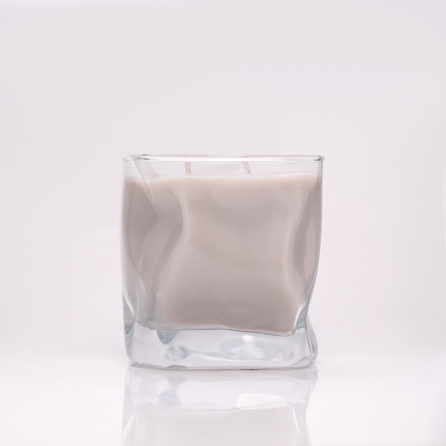 Vanilla Bloom -  Vanilla Scented Solid Candle in Whisky Glass